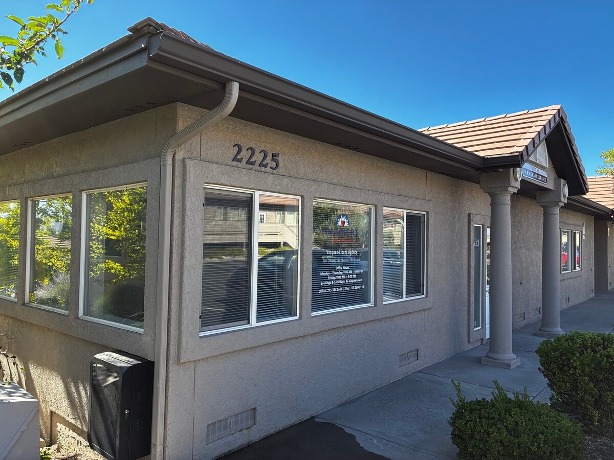 2225 Green Vista Blvd, Sparks, NV 89431 - Unit 305 - - Interior Photo - Image 2 of 7