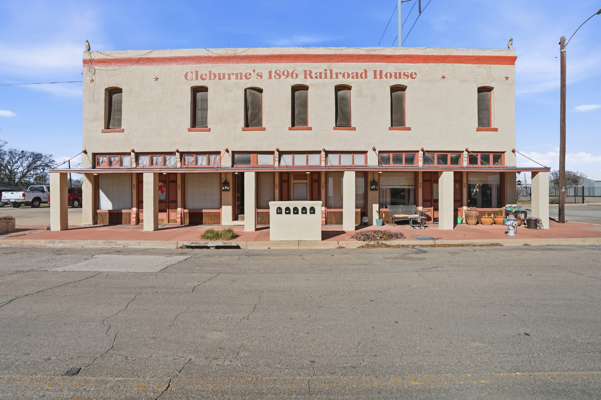 419 E Henderson St, Cleburne, TX for sale Primary Photo- Image 1 of 26