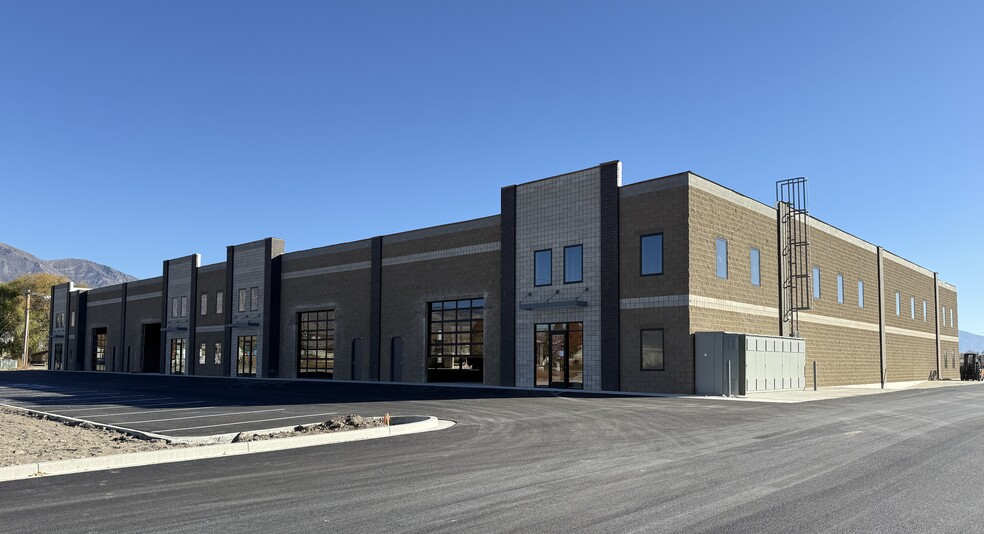 3155 W Center St, Provo, UT for lease - Building Photo - Image 1 of 4