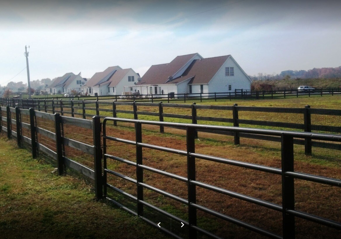 OPERATING ASSISTED LIVING FACILITY portefeuille de 3 propriétés à vendre sur LoopNet.ca Photo principale- Image 1 de 3