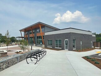 Plus de détails pour SEC of Appleton Avenue & Good Hope Road, Menomonee Falls, WI - Commerce de détail à louer