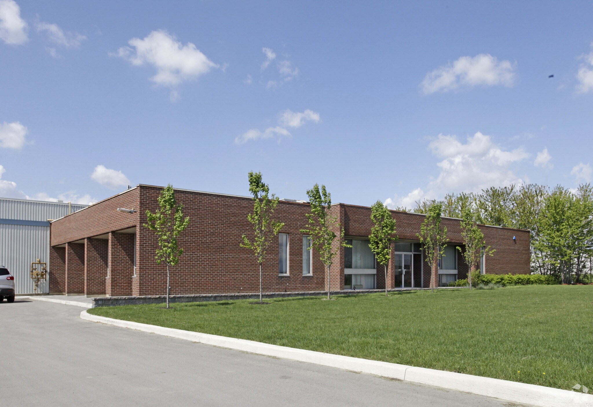 341 Heart Lake Rd, Brampton, ON for sale Primary Photo- Image 1 of 1