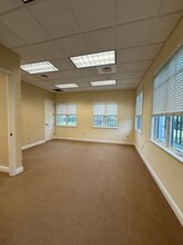 11450 SE Dixie Hwy, Hobe Sound, FL for lease Interior Photo- Image 1 of 3