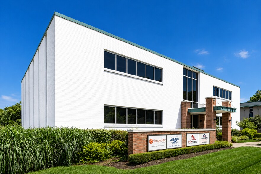 3520 W 75th St, Prairie Village, KS à louer - Photo du bâtiment - Image 2 de 9