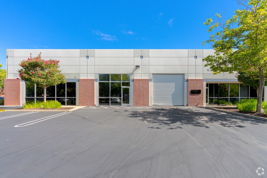 2008 Opportunity Dr, Roseville, CA for lease - Building Photo - Image 2 of 4