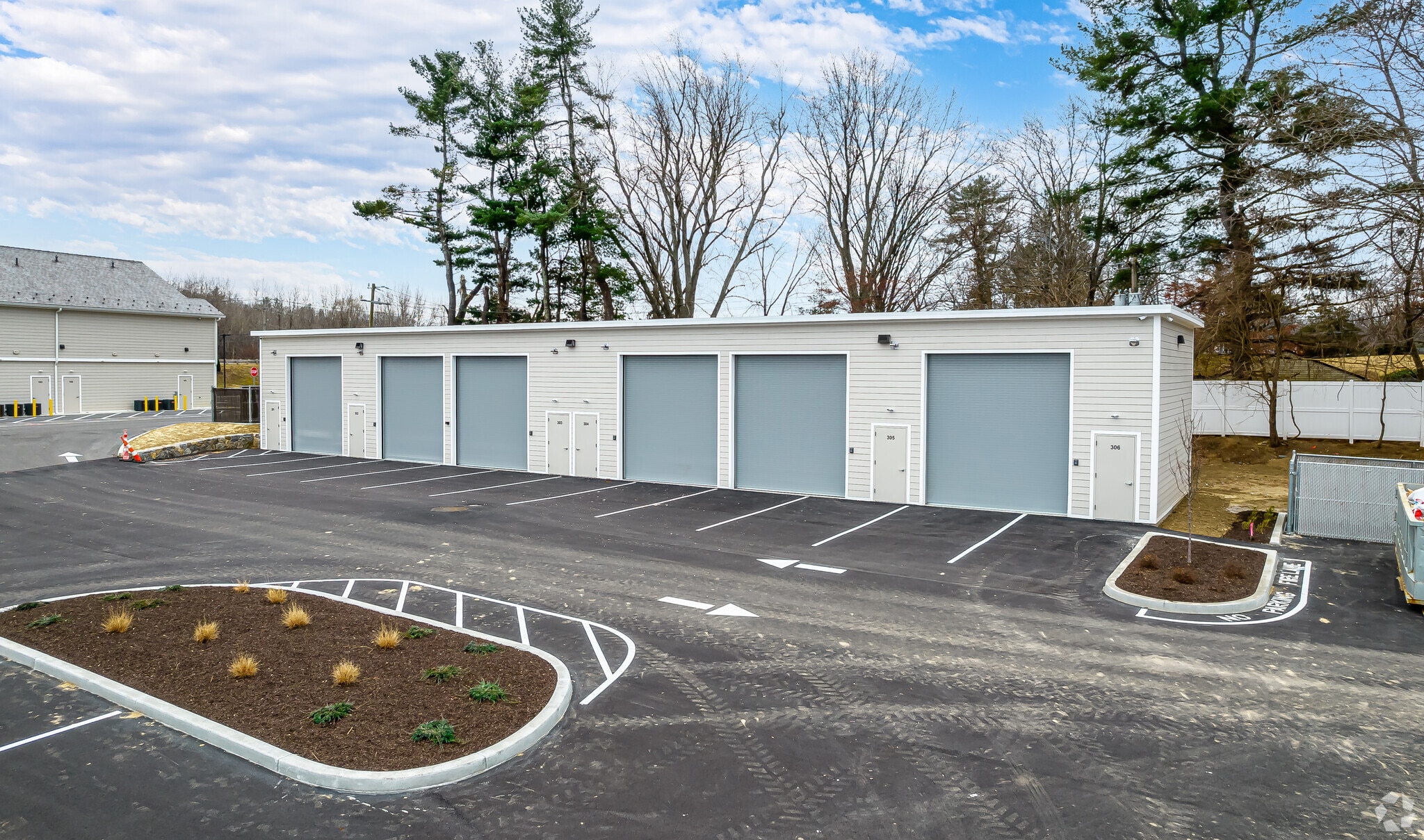 3 Executive Center Drive Dr, New Milford, CT for lease Primary Photo- Image 1 of 7