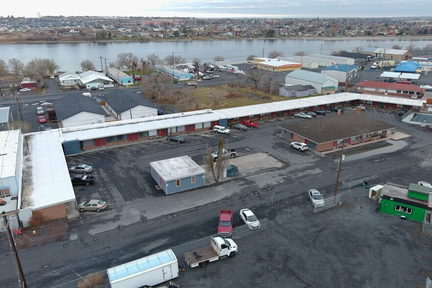 1006 W 3rd Ave, Moses Lake, WA à vendre - Aérien - Image 3 de 13