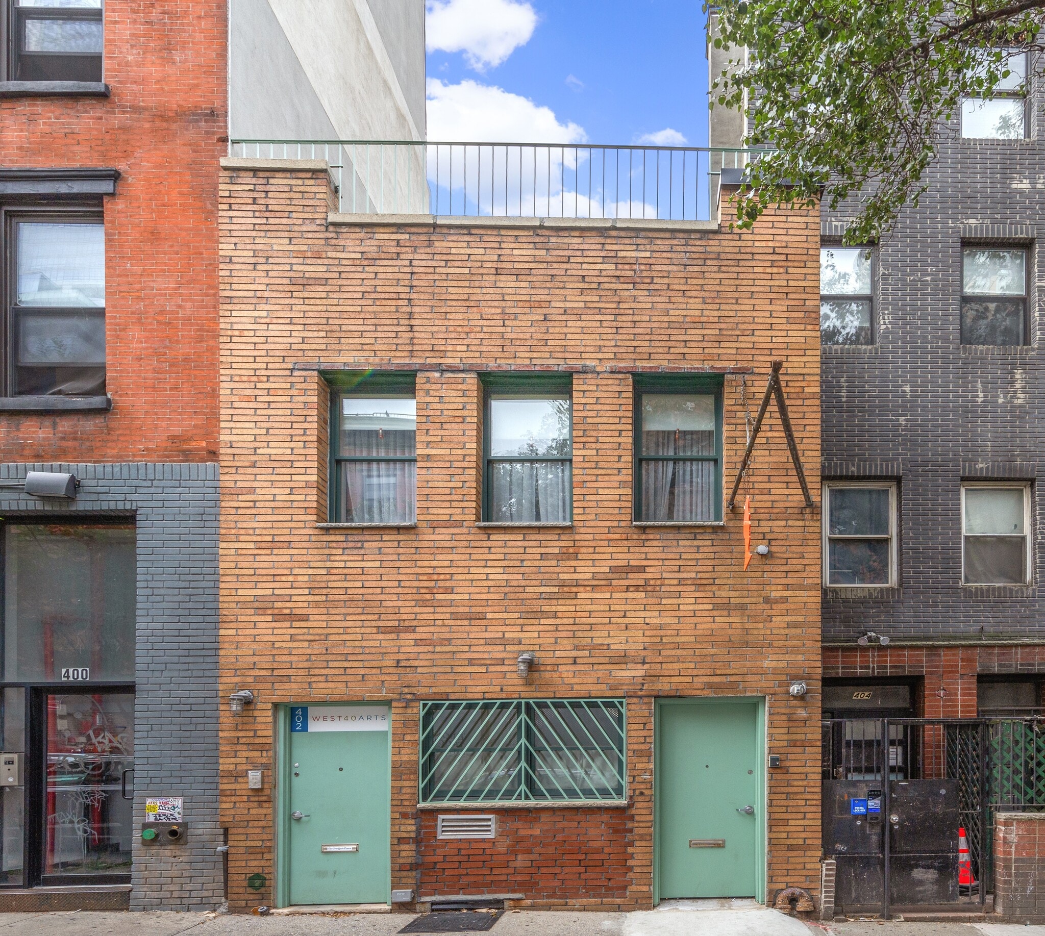 402 W 40th St, New York, NY for sale Primary Photo- Image 1 of 15