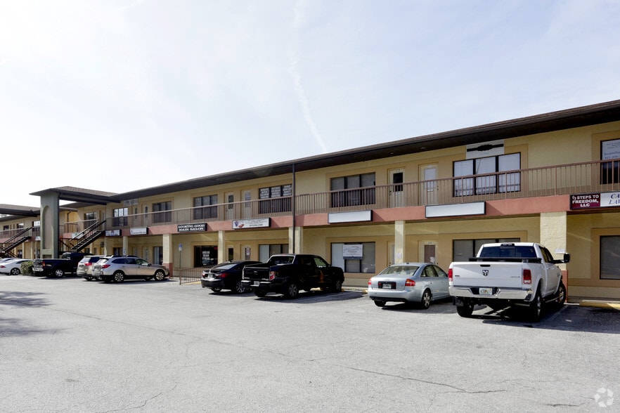 13542 N Florida Ave, Tampa, FL for lease - Building Photo - Image 1 of 11