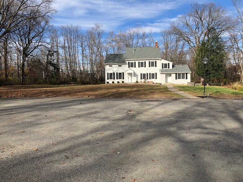 159 River Rd, Montville, NJ à louer - Photo du bâtiment - Image 2 de 17