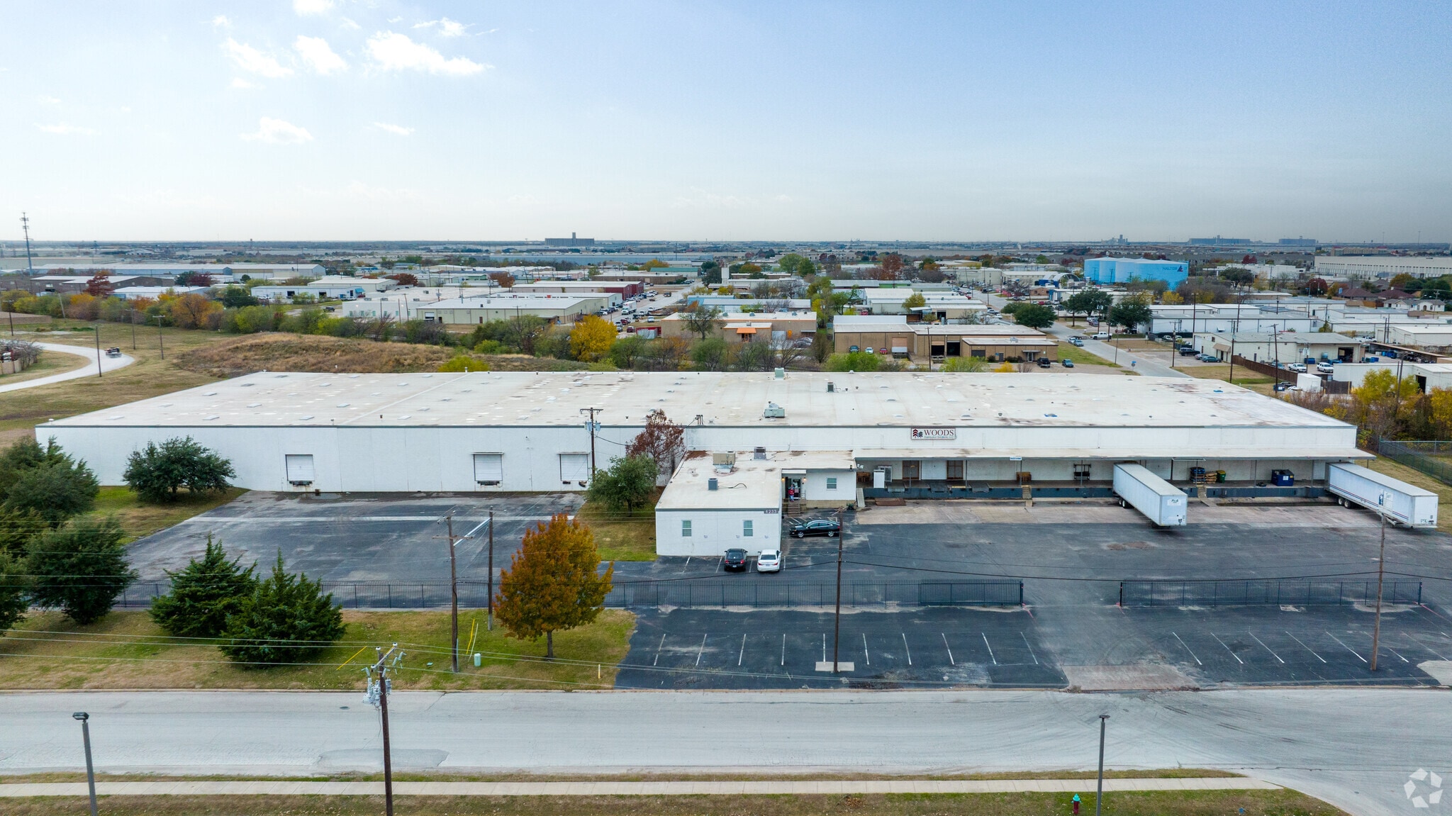4233 Janada St, Haltom City, TX for lease Primary Photo- Image 1 of 49