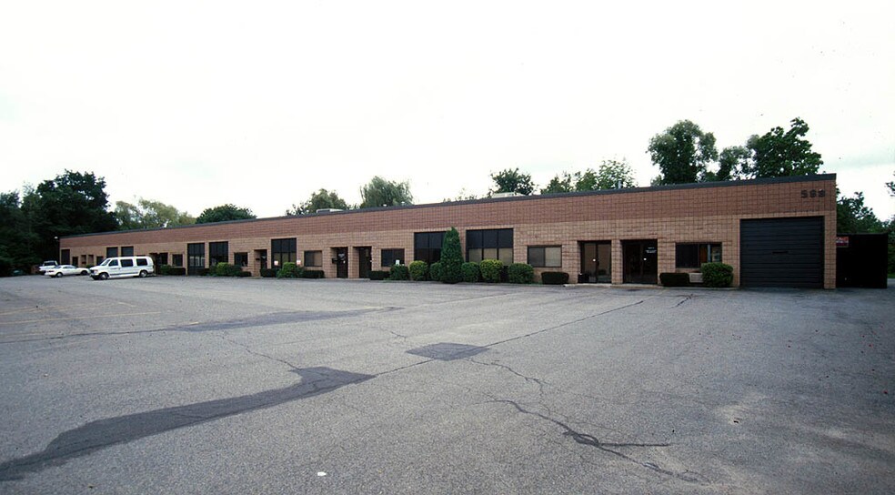 586 Pleasant St, Norwood, MA à louer - Autre - Image 2 de 3