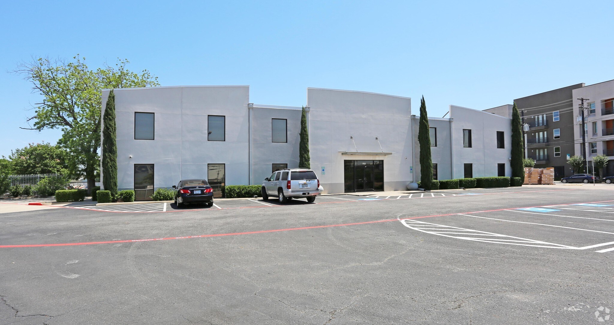 6200 Maple Ave, Dallas, TX à vendre Photo principale- Image 1 de 15