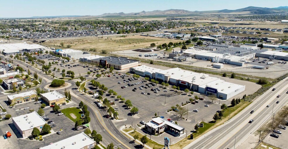 1710-1776 Hurley Dr, Pocatello, ID à louer - Photo du bâtiment - Image 1 de 4