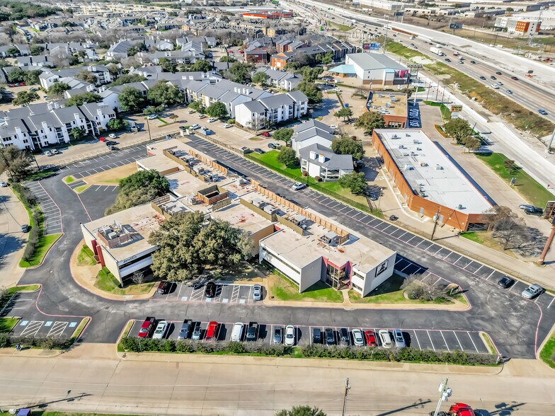 11325 Pegasus St, Dallas, TX à vendre - Photo du bâtiment - Image 3 de 7