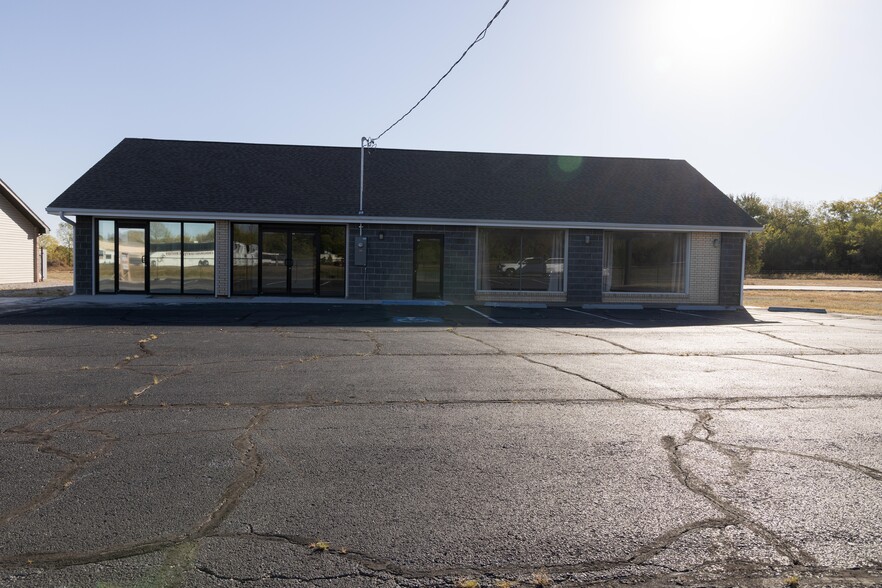 523 N Schifferdecker Ave, Joplin, MO for sale - Building Photo - Image 1 of 1