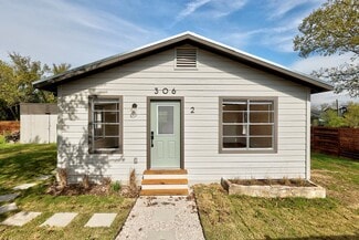 More details for 306 W Stassney Ln, Austin, TX - Specialty for Sale