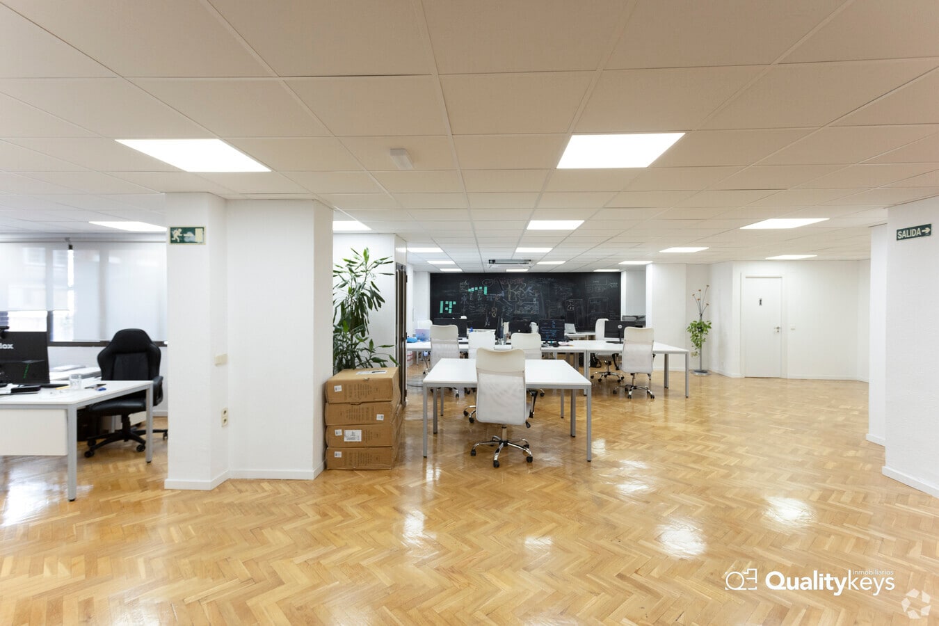 Madrid, MAD 28002 -  -  - Interior Photo - Image 2 of 21