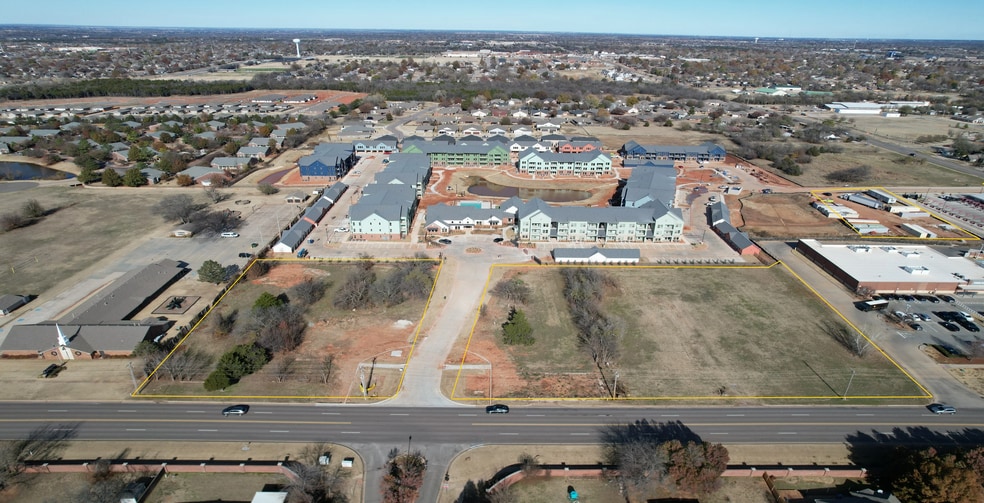 1125 W Edmond Rd, Edmond, OK à vendre - Photo du bâtiment - Image 1 de 5