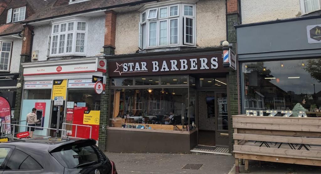 35 Woodbridge Hl, Guildford à vendre Photo du bâtiment- Image 1 de 4