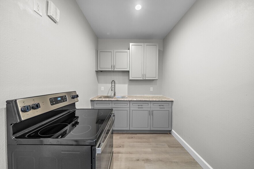 614 35th St, Galveston, TX à vendre - Photo du bâtiment - Image 2 de 7