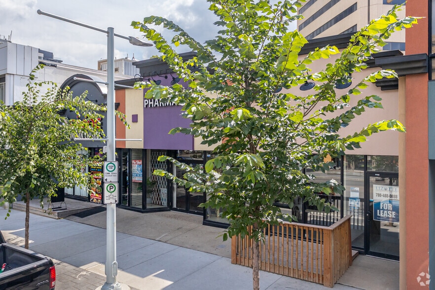 11215-11219 Jasper Ave NW, Edmonton, AB à louer - Photo principale - Image 1 de 3