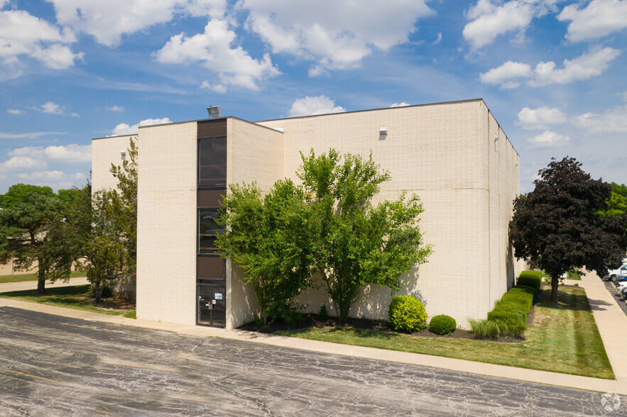 401 S Clairborne Rd, Olathe, KS à louer - Photo du bâtiment - Image 1 de 3