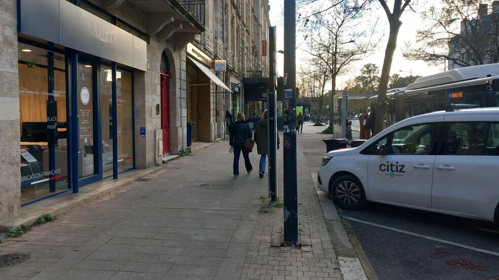 14 Cours Georges Clémenceau, Bordeaux à louer - Photo du bâtiment - Image 3 de 9