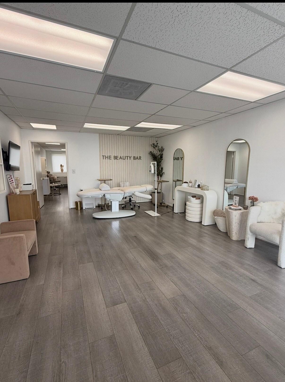 2171 Torrance Blvd, Torrance, CA for lease Interior Photo- Image 1 of 4