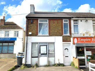 Plus de détails pour 98 Thorpe Lea Rd, Egham - Bureau/Commerce de détail à louer