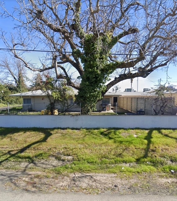 2482 Wilcox Rd, Stockton, CA for sale Primary Photo- Image 1 of 2