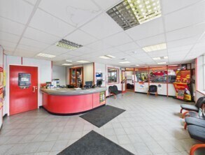 198-200 Greenock, Greenock à louer - Photo du bâtiment - Image 3 de 7