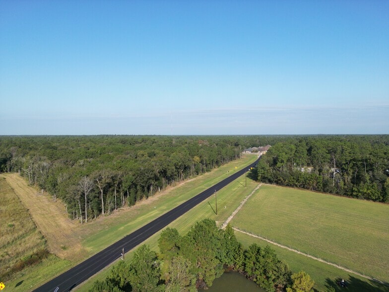 10375 Major Dr, Beaumont, TX à vendre - Photo du bâtiment - Image 2 de 4