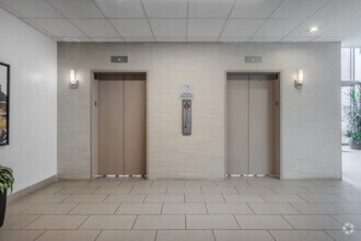 14505 Torrey Chase Blvd, Houston, TX à louer Photo intérieure- Image 1 de 4