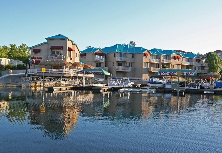 6603 Lake Tulloch Pl, Copperopolis, CA à vendre - Photo principale - Image 2 de 37