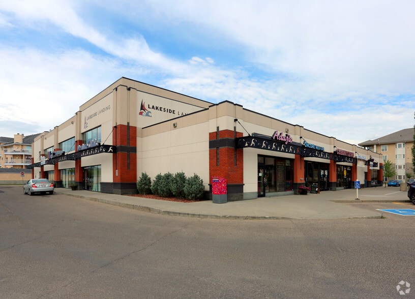15373-15379 Castle Downs Rd NW, Edmonton, AB for lease - Primary Photo - Image 1 of 3