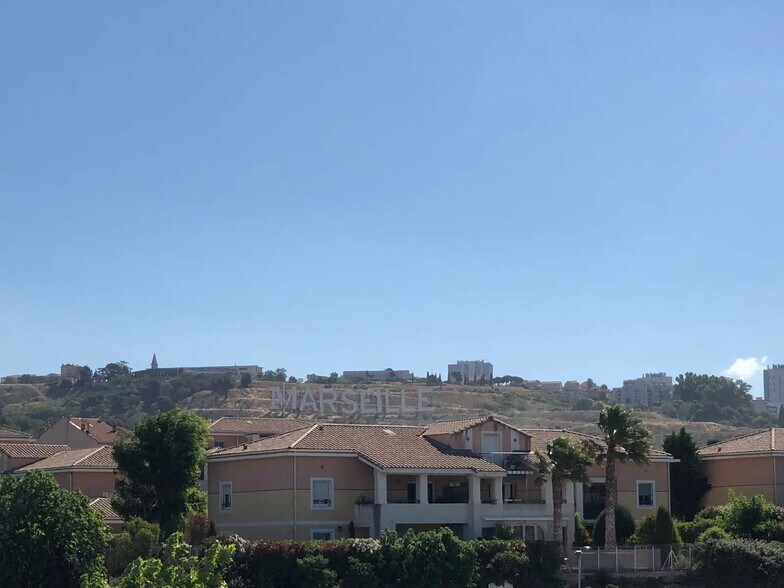 3 Rue Henri Et Antoine Maurras, Marseille à louer - Photo du bâtiment - Image 2 de 6