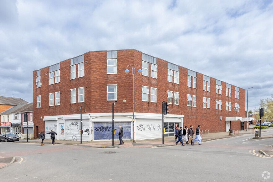 112-118 Cricklade Rd, Swindon for lease - Primary Photo - Image 1 of 3