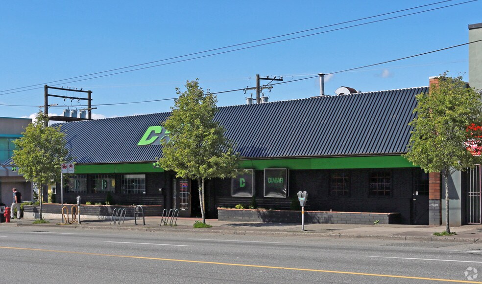 195 Broadway W, Vancouver, BC à louer - Photo du bâtiment - Image 2 de 14