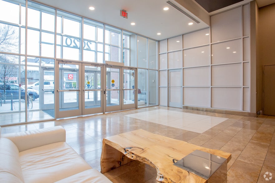 2020 4th St SW, Calgary, AB for lease - Lobby - Image 2 of 7