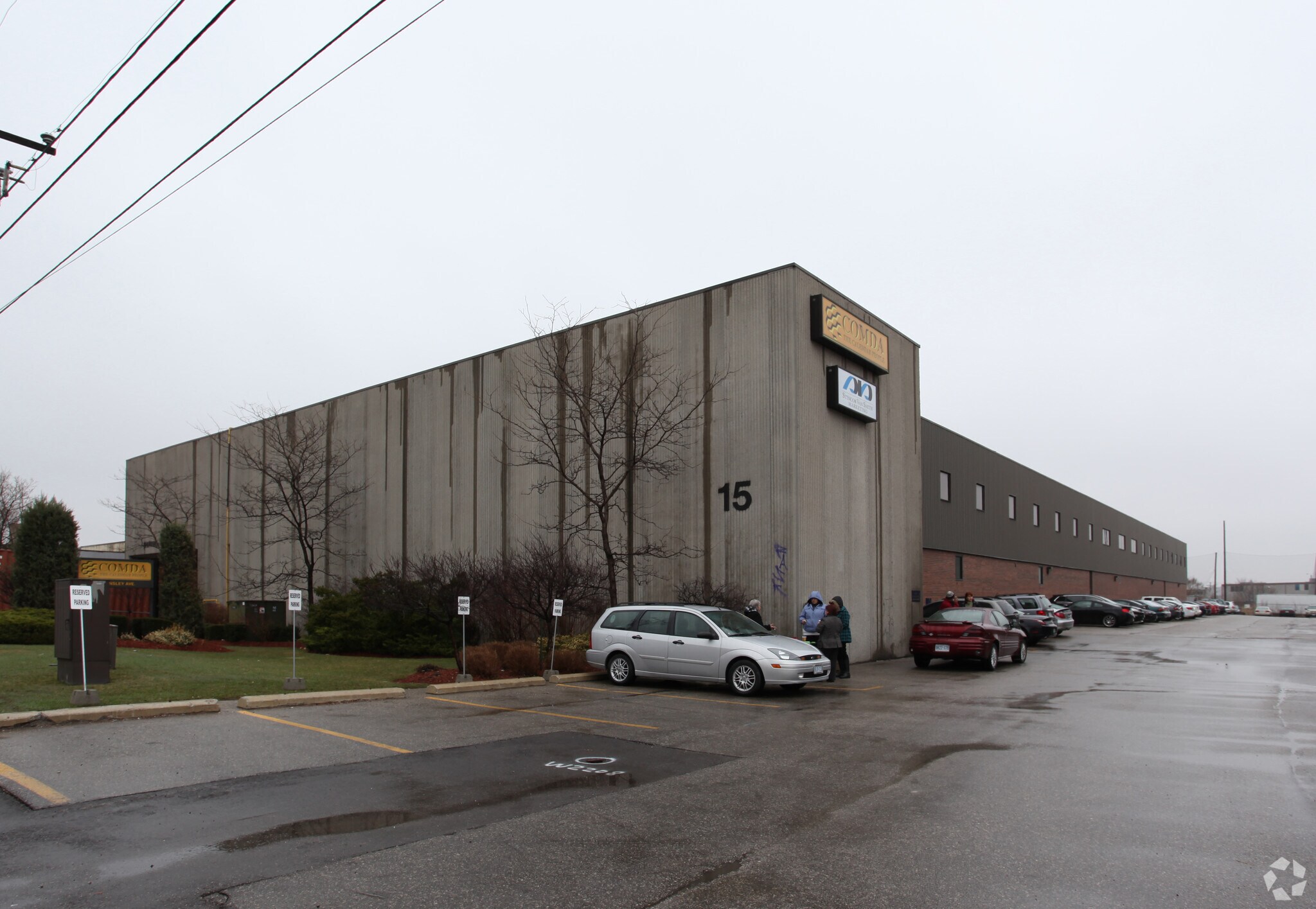 15 Densley Ave, Toronto, ON à vendre Photo principale- Image 1 de 1