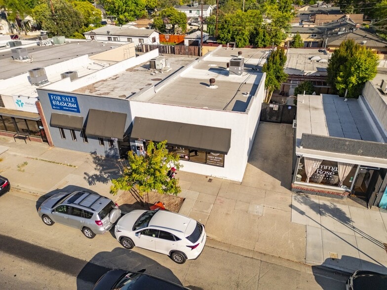 1114 W Magnolia Blvd, Burbank, CA for sale - Building Photo - Image 1 of 21