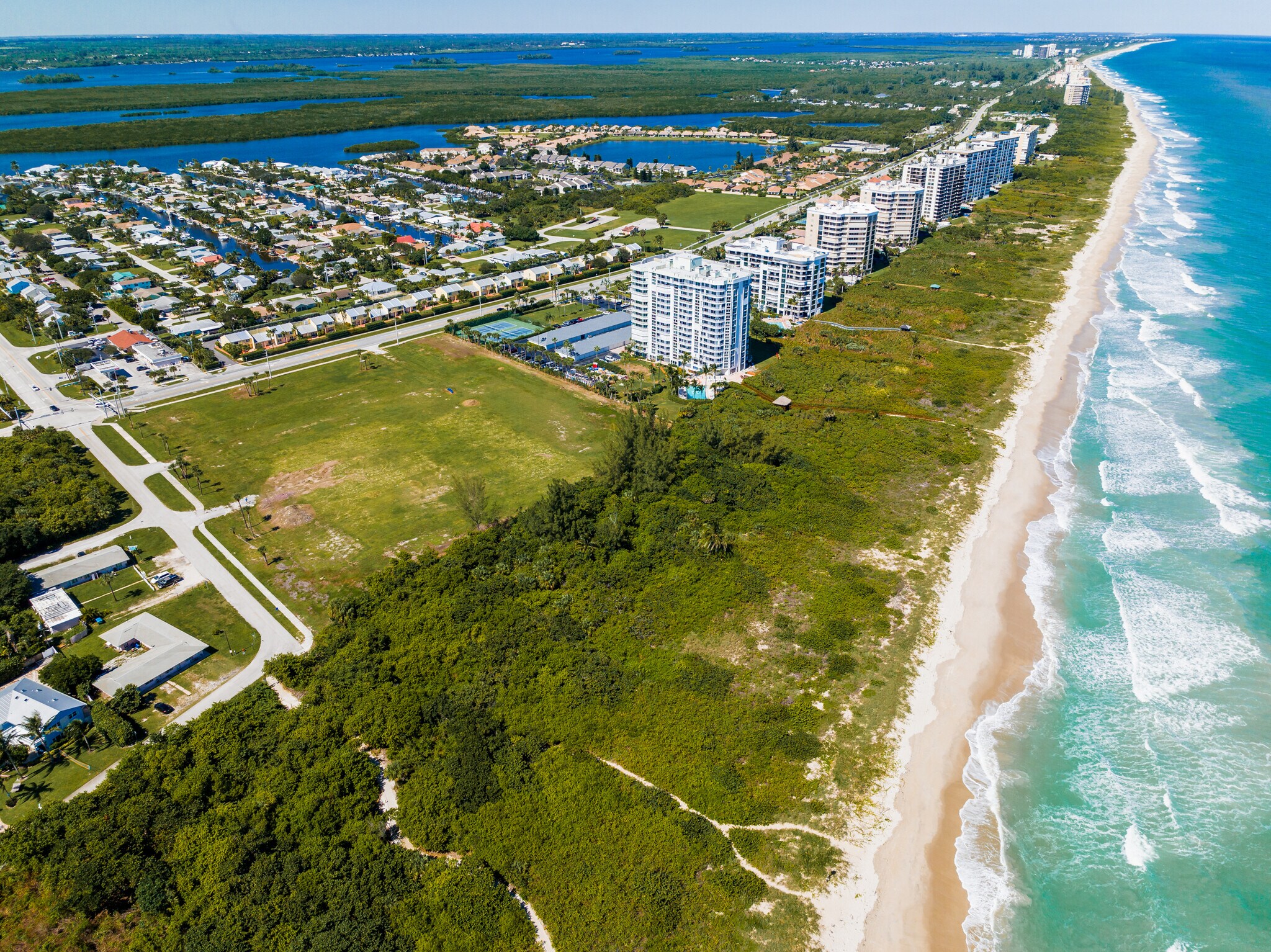2600 N Highway A1A, Hutchinson Island, FL à vendre Photo du bâtiment- Image 1 de 28