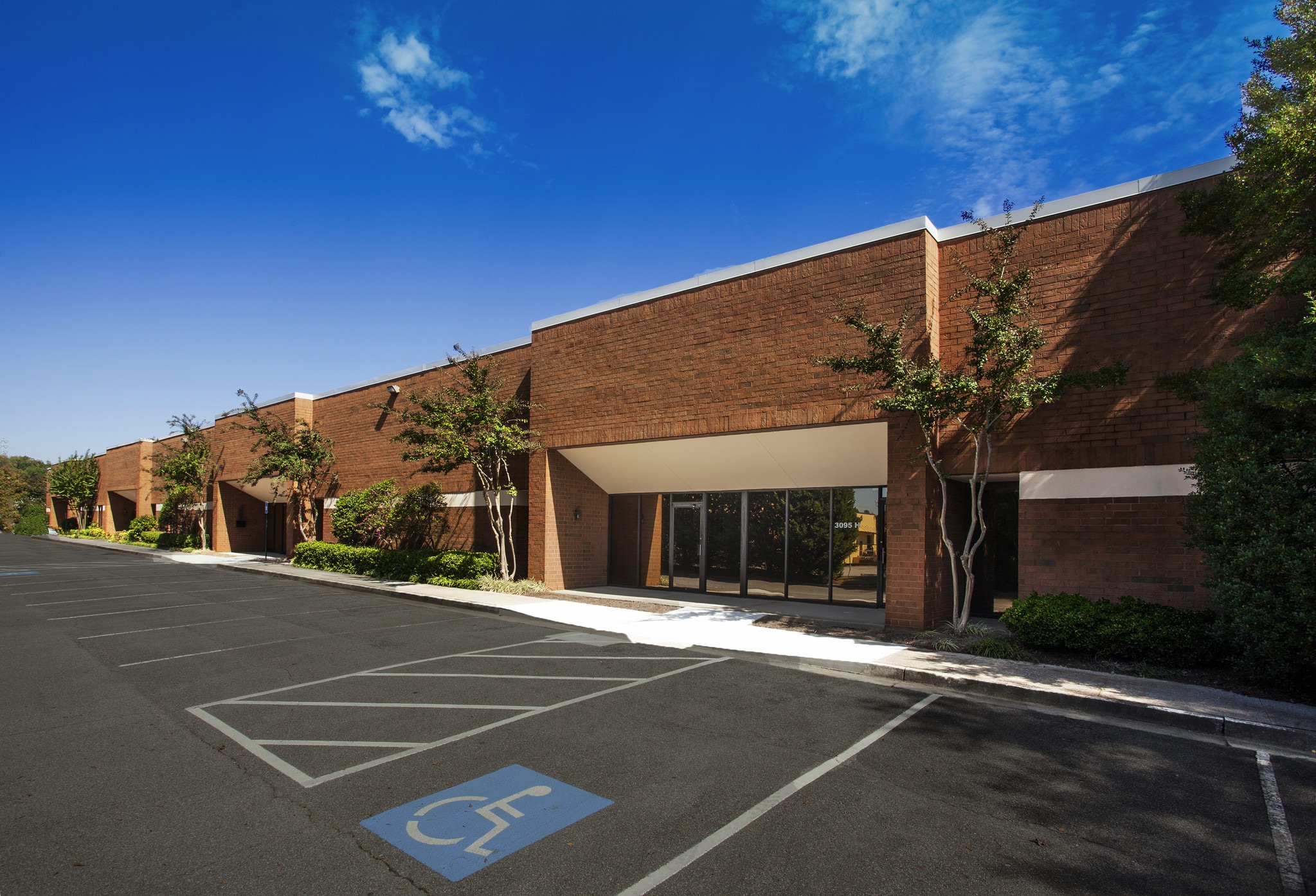 3097 Presidential Dr, Atlanta, GA for lease Primary Photo- Image 1 of 8