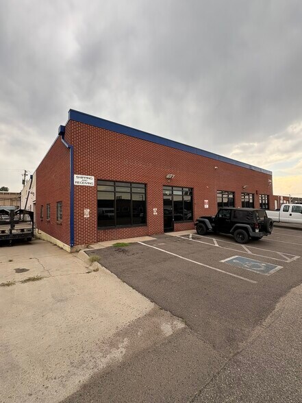 2494 W 2nd Ave, Denver, CO à louer - Photo du bâtiment - Image 2 de 8