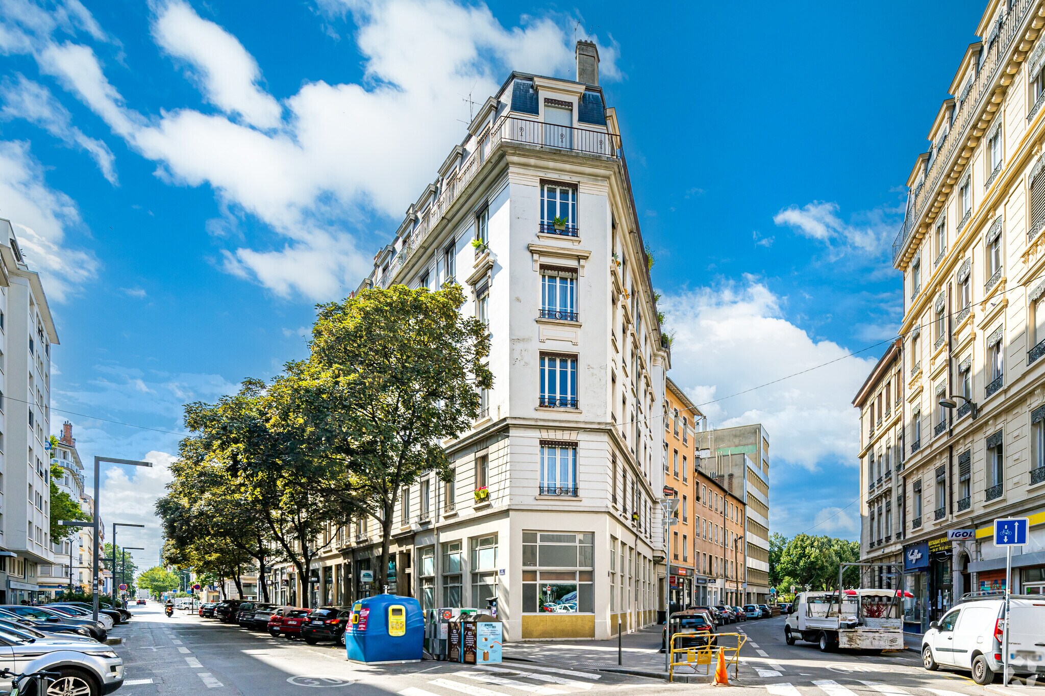 Multifamily in Lyon for sale Primary Photo- Image 1 of 3