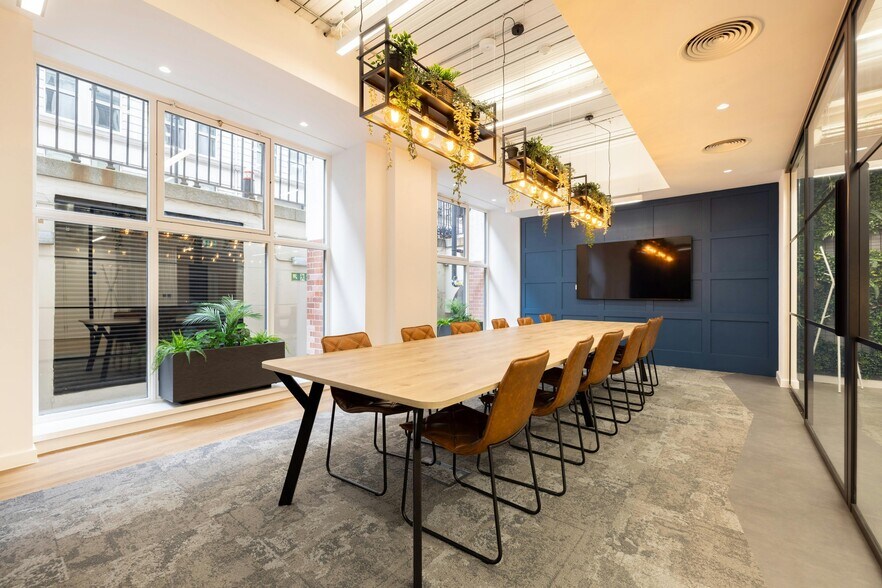 42 New Broad St, Londres à louer - Photo du bâtiment - Image 3 de 55