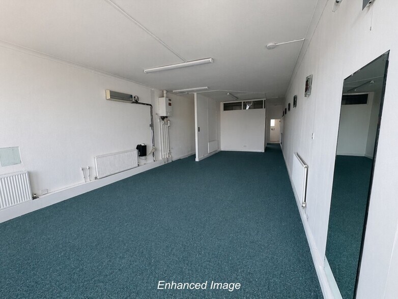 69-69A Brent St, Londres à louer - Photo du bâtiment - Image 2 de 4