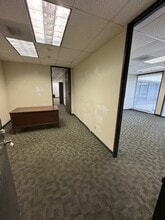 5959 Westheimer Rd, Houston, TX for lease Interior Photo- Image 2 of 3