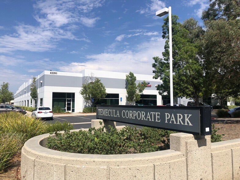 43385 Business Park Dr, Temecula, CA à louer - Photo du bâtiment - Image 3 de 4
